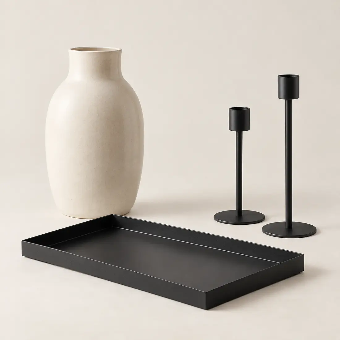 Studio Home Accent Set in Warm white / black